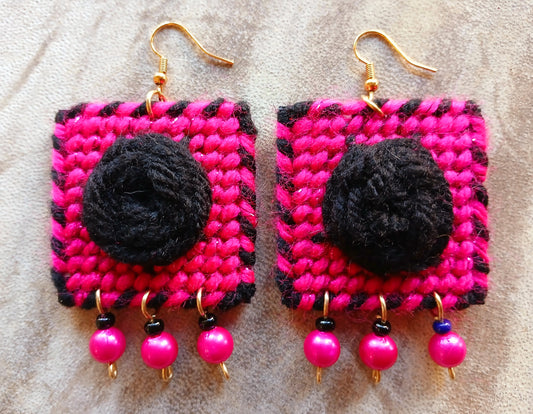 Yarn Earrings-Black Rose🖤